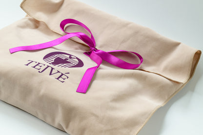 The Eternel Heirloom: Handcrafted antique heritage metal bag